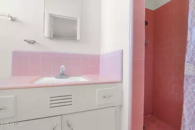 5343 E Verde Lane, Phoenix, AZ 85018 - Photo 10