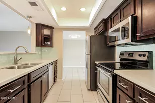 5010 W Kaler Dr, Glendale, AZ 85301 - Photo 8