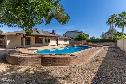 925 W Mendoza Avenue, Mesa, AZ 85210 - Photo 30