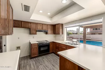 925 W Mendoza Avenue, Mesa, AZ 85210 - Photo 12