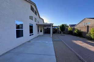 722 W Beth Dr, Phoenix, AZ 85041 - Photo 12