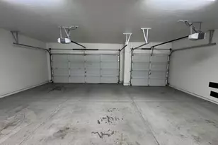 722 W Beth Dr, Phoenix, AZ 85041 - Photo 14