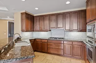 2211 E Camelback Rd, Phoenix, AZ 85016 - Photo 12