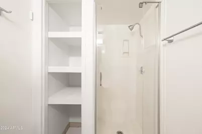 3828 N 32nd Street #104, Phoenix, AZ 85018 - Photo 14