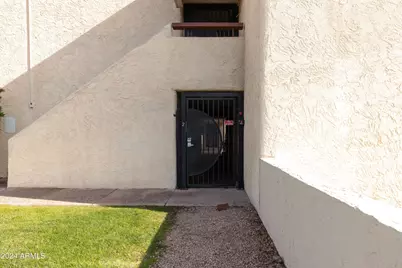 3828 N 32nd Street #104, Phoenix, AZ 85018 - Photo 16