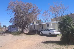 229 N Carmichael Ave, Sierra Vista, AZ 85635 - Photo 1