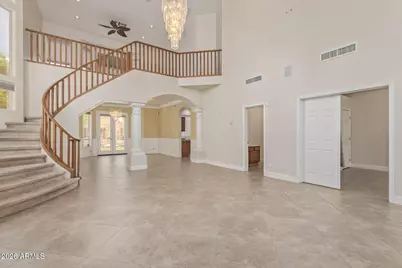 589 N Acacia Drive, Gilbert, AZ 85233 - Photo 2