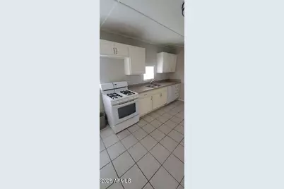 313 N 47th Street, Phoenix, AZ 85008 - Photo 8