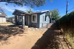 313 N 47th St, Phoenix, AZ 85008 - Photo 2