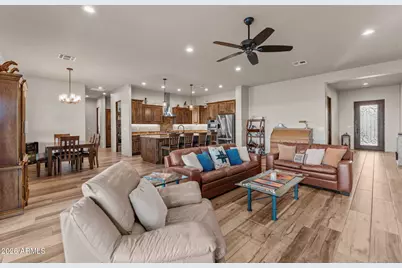22050 W El Grande Trail, Wickenburg, AZ 85390 - Photo 6