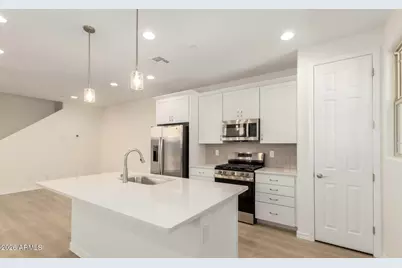 2910 N Clanton Street, Buckeye, AZ 85396 - Photo 2