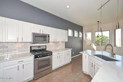 21912 N 104th Lane, Peoria, AZ 85383 - Photo 4