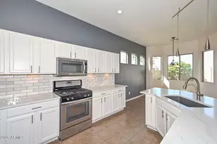 21912 N 104th Ln, Peoria, AZ 85383 - Photo 4