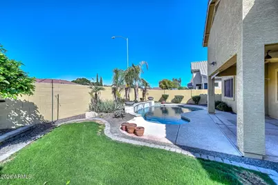 21912 N 104th Lane, Peoria, AZ 85383 - Photo 10