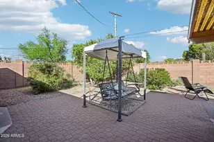 304 E Concorda Dr, Tempe, AZ 85282 - Photo 32