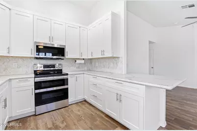 3001 W Matthew Drive, Phoenix, AZ 85027 - Photo 8