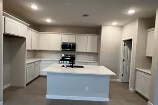 18193 W Lupine Ave, Goodyear, AZ 85338 - Photo 2