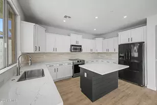 7062 W Andrew Ln, Peoria, AZ 85383 - Photo 10
