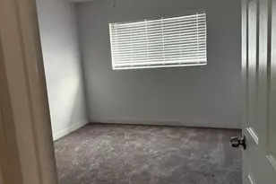 3725 W Keim Dr, Phoenix, AZ 85019 - Photo 10