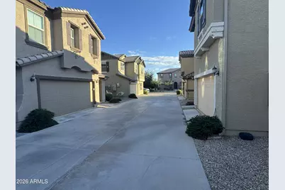 16526 W Jenan Drive, Surprise, AZ 85388 - Photo 6