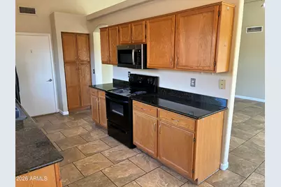 8981 W Maryland Avenue, Glendale, AZ 85305 - Photo 10