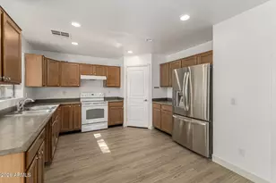 7327 W Cordes Rd, Phoenix, AZ 85043 - Photo 16