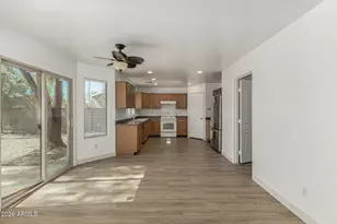 7327 W Cordes Rd, Phoenix, AZ 85043 - Photo 14