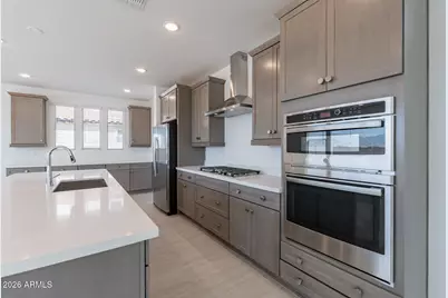 11937 W Luxton Lane, Avondale, AZ 85323 - Photo 10