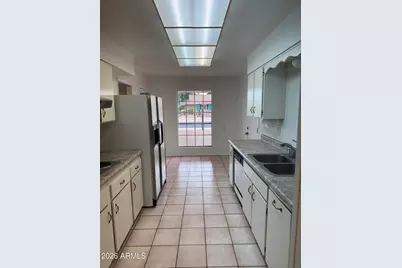 10332 W Wininger Circle, Sun City, AZ 85351 - Photo 4