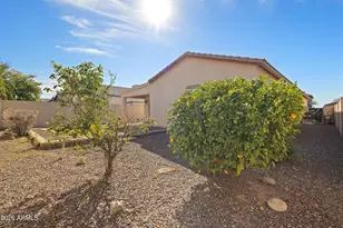 10802 W Saddlehorn Rd, Peoria, AZ 85383 - Photo 26