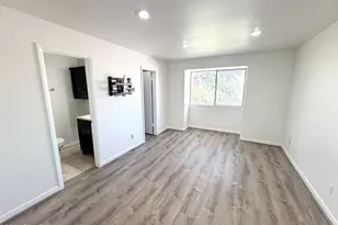 1016 E Osborn Rd, Phoenix, AZ 85014 - Photo 6