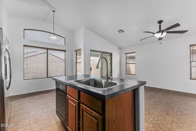 14912 W Port Royale Lane, Surprise, AZ 85379 - Photo 10