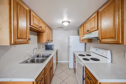 2133 W Turney Avenue #B74, Phoenix, AZ 85015 - Photo 10