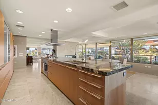 7167 E Rancho Vista Dr, Scottsdale, AZ 85251 - Photo 16