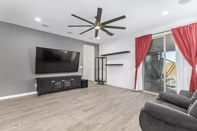 7433 S 22nd Avenue, Phoenix, AZ 85041 - Photo 6