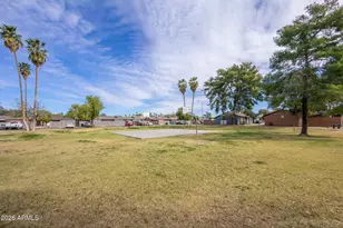 3645 N 71st Ave, Phoenix, AZ 85033 - Photo 26