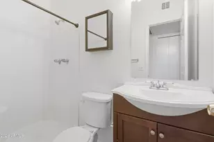 2828 E Tierra Buena Ln, Phoenix, AZ 85032 - Photo 8