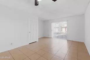 2828 E Tierra Buena Ln, Phoenix, AZ 85032 - Photo 14