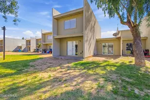 2828 E Tierra Buena Ln, Phoenix, AZ 85032 - Photo 20