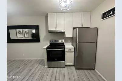 5525 E Thomas Road #Unit R8, Phoenix, AZ 85018 - Photo 4