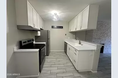 5525 E Thomas Road #R8, Phoenix, AZ 85018 - Photo 8