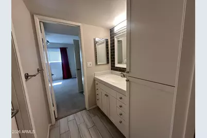5525 E Thomas Road #Unit R8, Phoenix, AZ 85018 - Photo 10