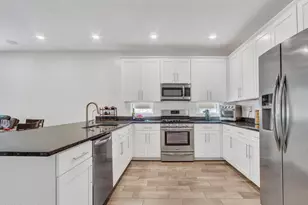 16385 W Soft Wind Dr, Surprise, AZ 85387 - Photo 18