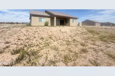 21333 W Sleepy Ranch Road, Wittmann, AZ 85361 - Photo 14