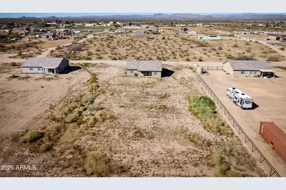 21333 W Sleepy Ranch Road, Wittmann, AZ 85361 - Photo 2