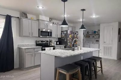 2046 S Mariposa Road, Apache Junction, AZ 85119 - Photo 2