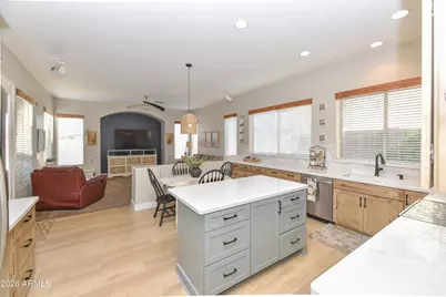 362 E Horseshoe Avenue, Gilbert, AZ 85296 - Photo 18