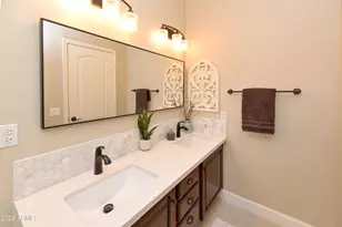 362 E Horseshoe Ave, Gilbert, AZ 85296 - Photo 36