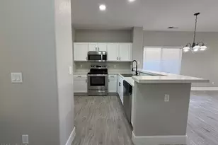 1017 S 5th Ave, Avondale, AZ 85323 - Photo 6