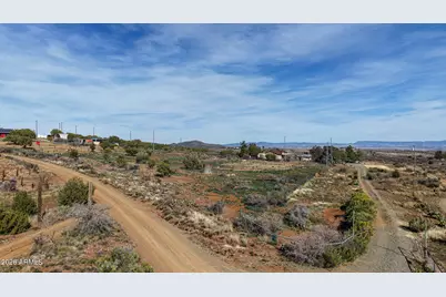 11401 S Hackberry Trail #-, Mayer, AZ 86333 - Photo 1
